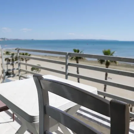 Xhekle Beachside Appartement Durrës